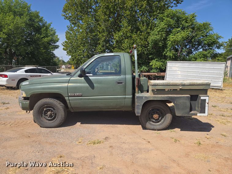 image for item EW8600 1997 Dodge Ram 2500 flatbed pickup truck