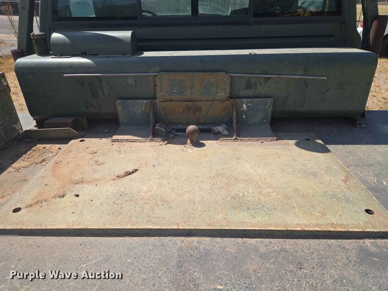 image for item EW8600 1997 Dodge Ram 2500 flatbed pickup truck