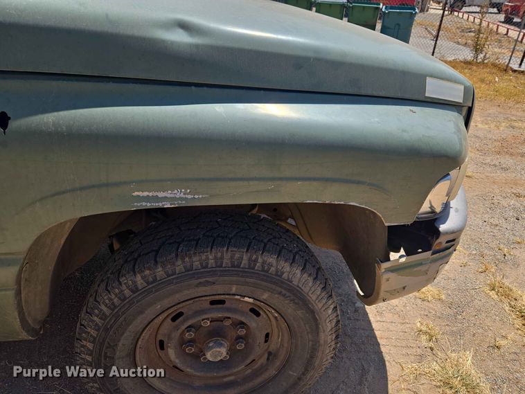 image for item EW8600 1997 Dodge Ram 2500 flatbed pickup truck