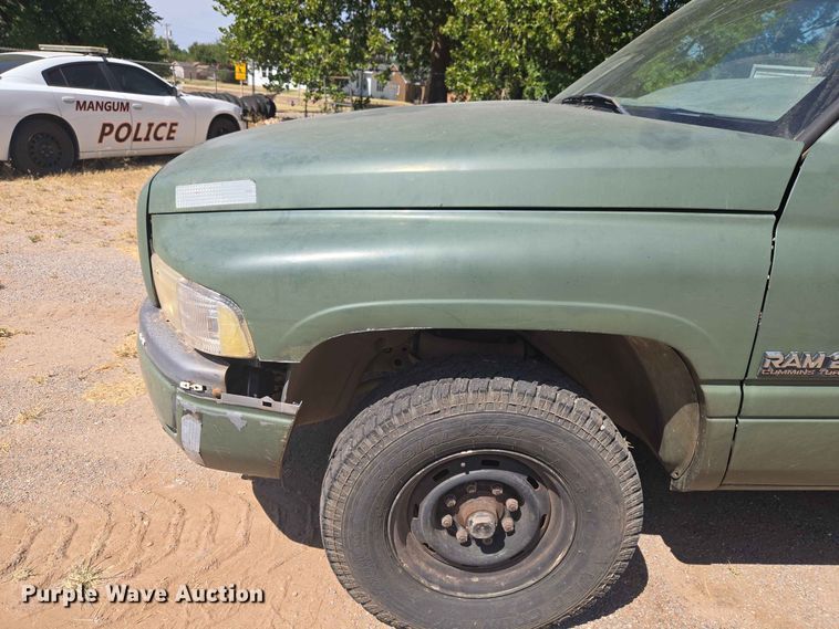 image for item EW8600 1997 Dodge Ram 2500 flatbed pickup truck