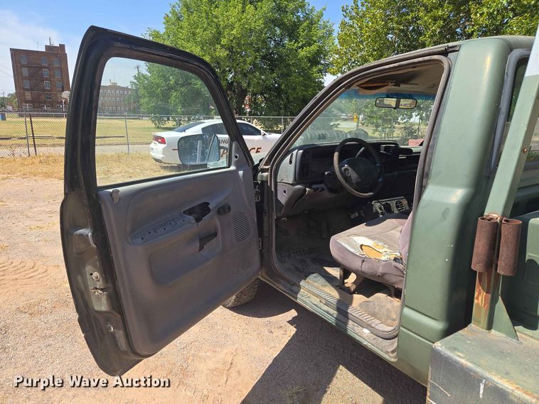 image for item EW8600 1997 Dodge Ram 2500 flatbed pickup truck