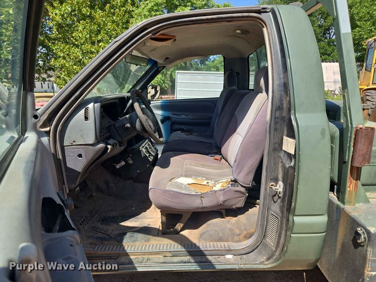 image for item EW8600 1997 Dodge Ram 2500 flatbed pickup truck