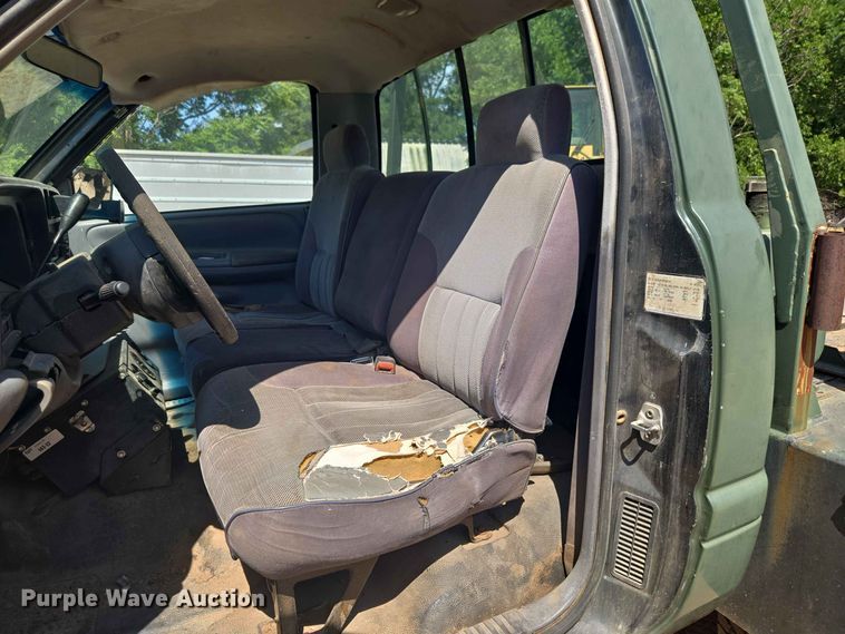 image for item EW8600 1997 Dodge Ram 2500 flatbed pickup truck