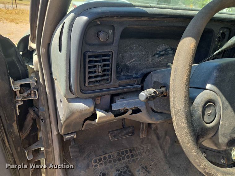 image for item EW8600 1997 Dodge Ram 2500 flatbed pickup truck