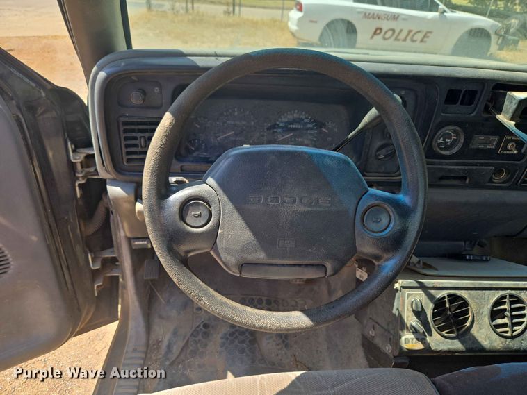 image for item EW8600 1997 Dodge Ram 2500 flatbed pickup truck