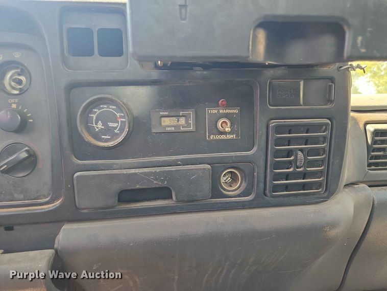 image for item EW8600 1997 Dodge Ram 2500 flatbed pickup truck
