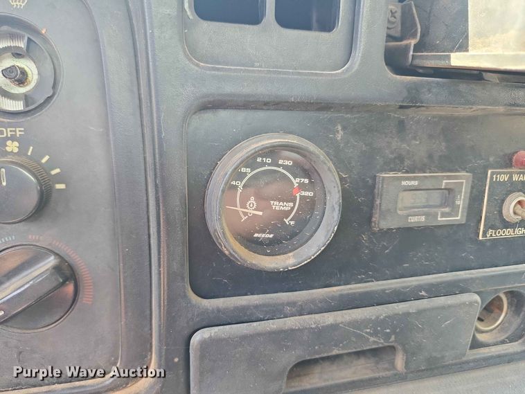image for item EW8600 1997 Dodge Ram 2500 flatbed pickup truck