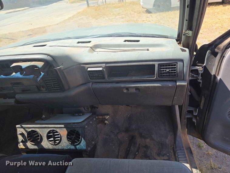 image for item EW8600 1997 Dodge Ram 2500 flatbed pickup truck