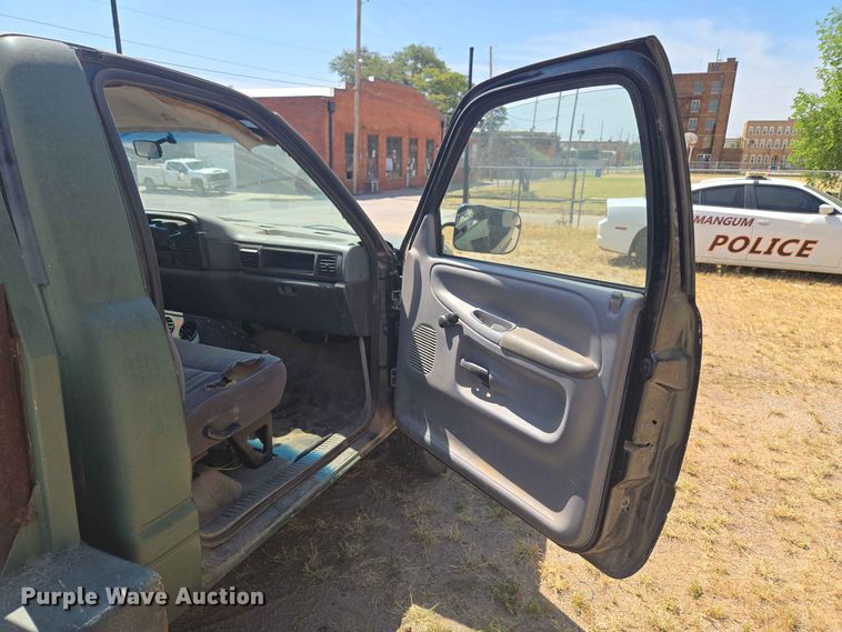image for item EW8600 1997 Dodge Ram 2500 flatbed pickup truck
