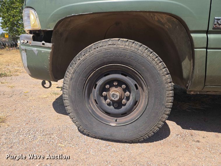 image for item EW8600 1997 Dodge Ram 2500 flatbed pickup truck