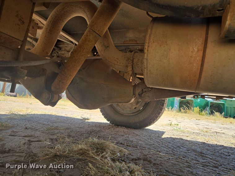 image for item EW8600 1997 Dodge Ram 2500 flatbed pickup truck