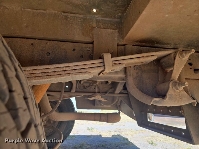 image for item EW8600 1997 Dodge Ram 2500 flatbed pickup truck