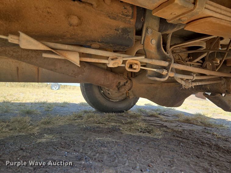 image for item EW8600 1997 Dodge Ram 2500 flatbed pickup truck