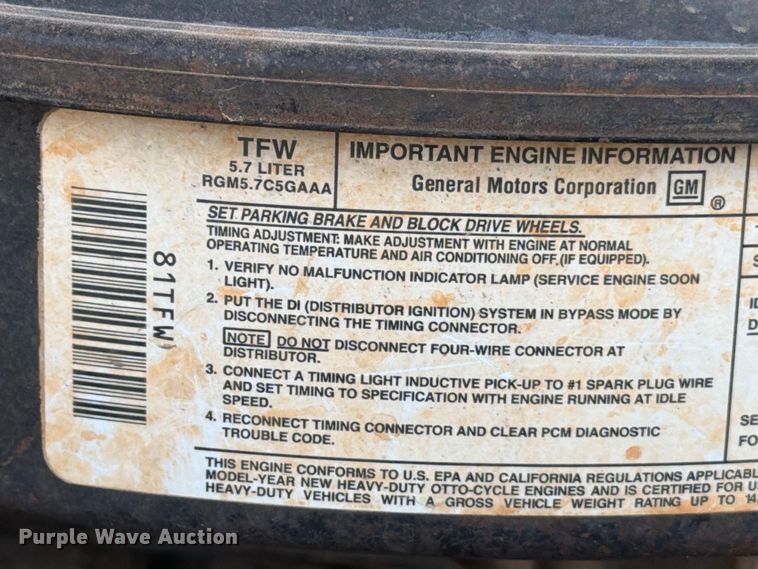image for item EW8946 1994 Chevrolet C3500 Crew Cab flatbed pickup truck