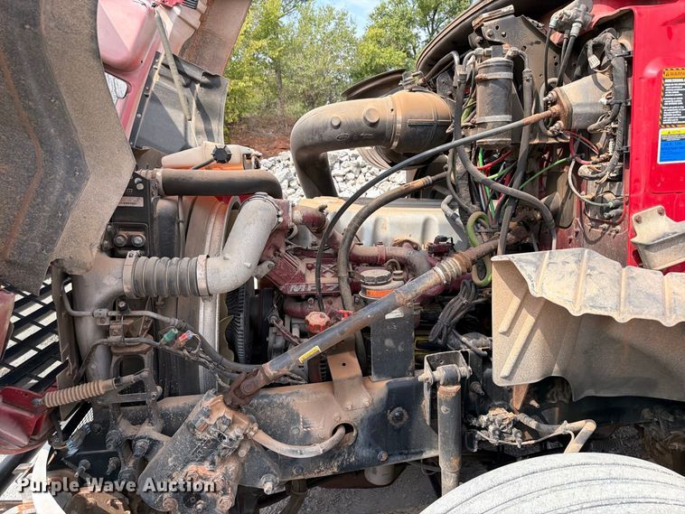 image for item EW8955 2014 Mack CXU612 semi truck