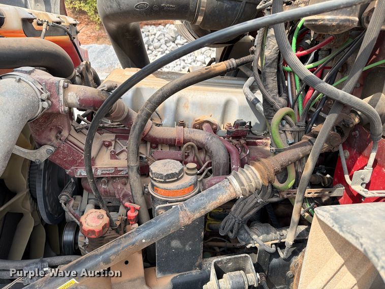 image for item EW8955 2014 Mack CXU612 semi truck