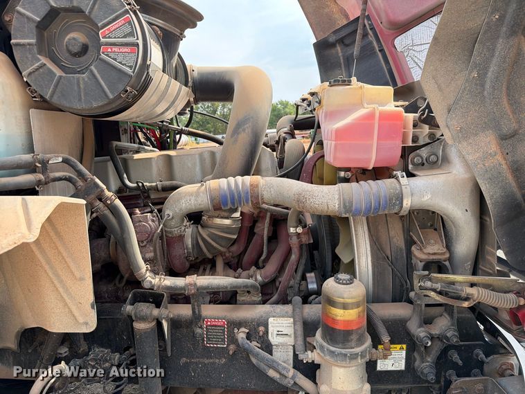 image for item EW8955 2014 Mack CXU612 semi truck