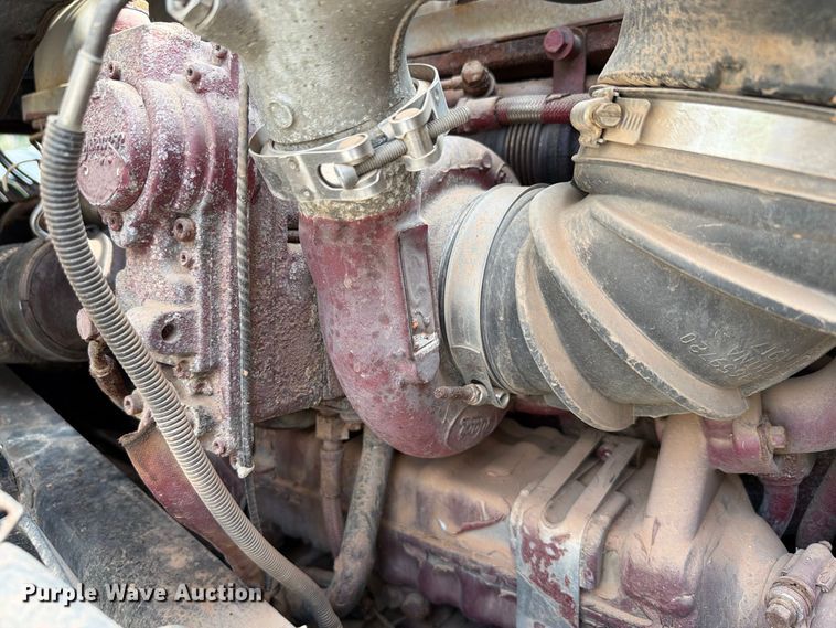 image for item EW8955 2014 Mack CXU612 semi truck