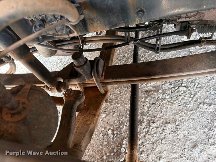 image for item EW8955 2014 Mack CXU612 semi truck