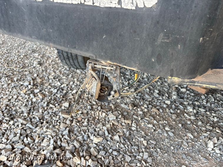 image for item EX0046 1993 Chevrolet GMT-400 Ext. Cab pickup truck