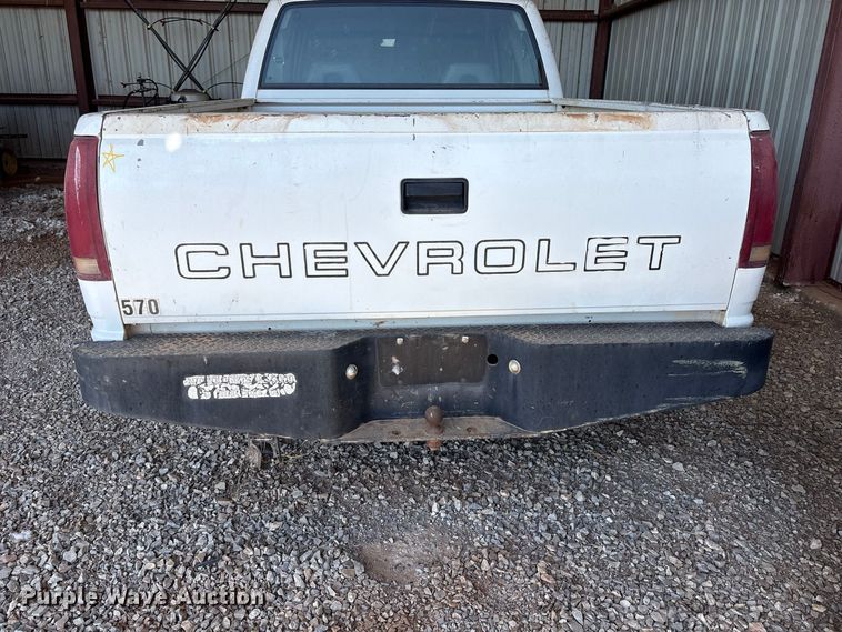 image for item EX0046 1993 Chevrolet GMT-400 Ext. Cab pickup truck