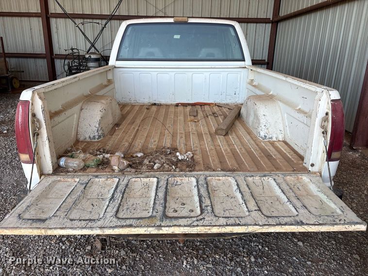 image for item EX0046 1993 Chevrolet GMT-400 Ext. Cab pickup truck