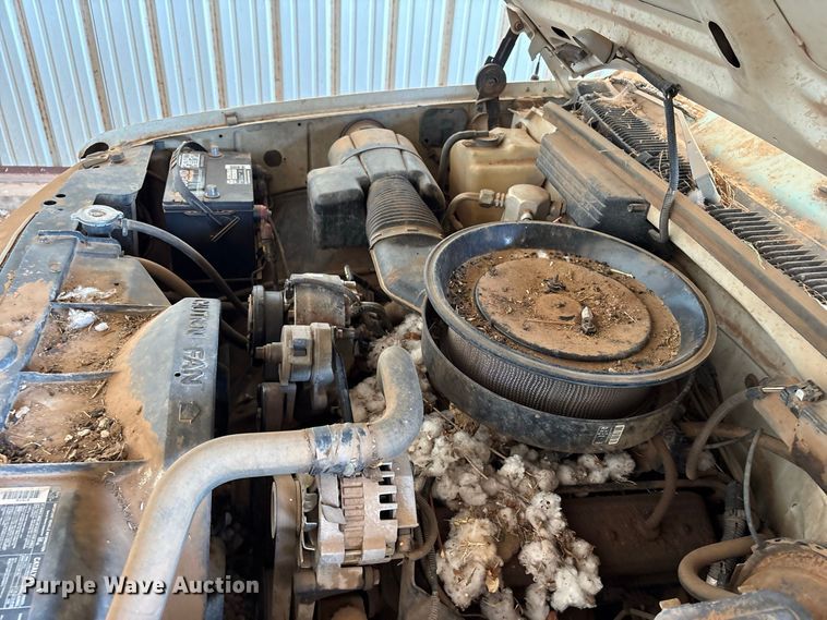 image for item EX0046 1993 Chevrolet GMT-400 Ext. Cab pickup truck