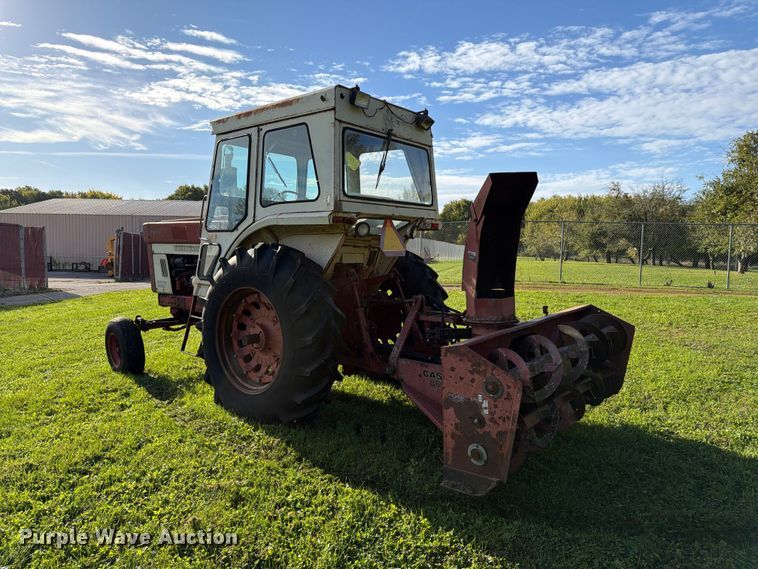 image for item EX1044 International 966 tractor