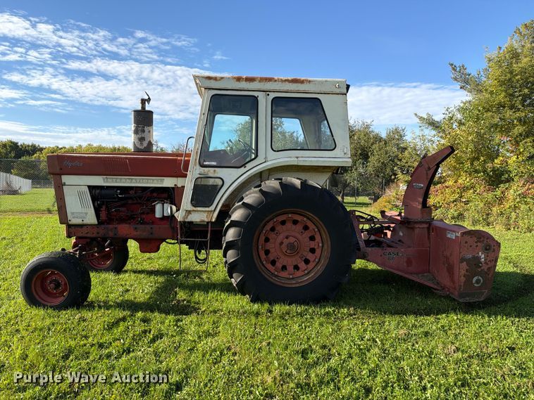 image for item EX1044 International 966 tractor