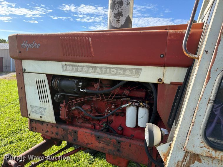 image for item EX1044 International 966 tractor