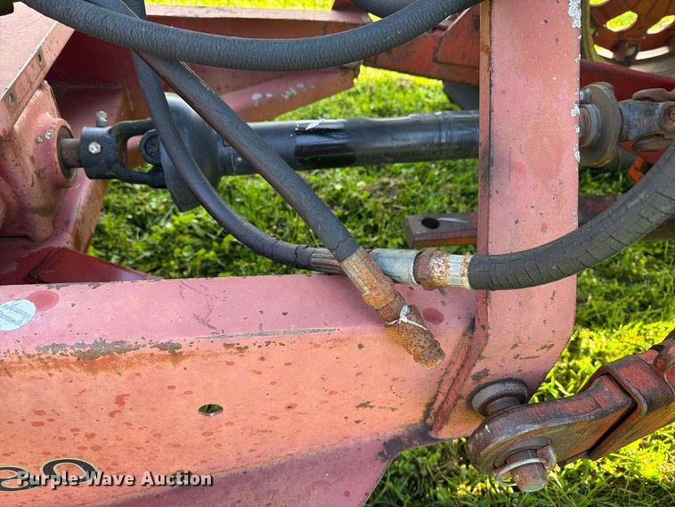 image for item EX1044 International 966 tractor