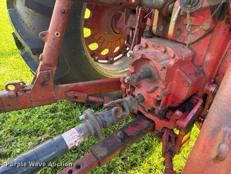 image for item EX1044 International 966 tractor