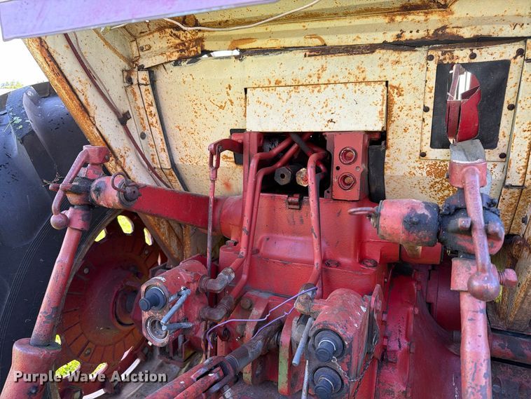 image for item EX1044 International 966 tractor