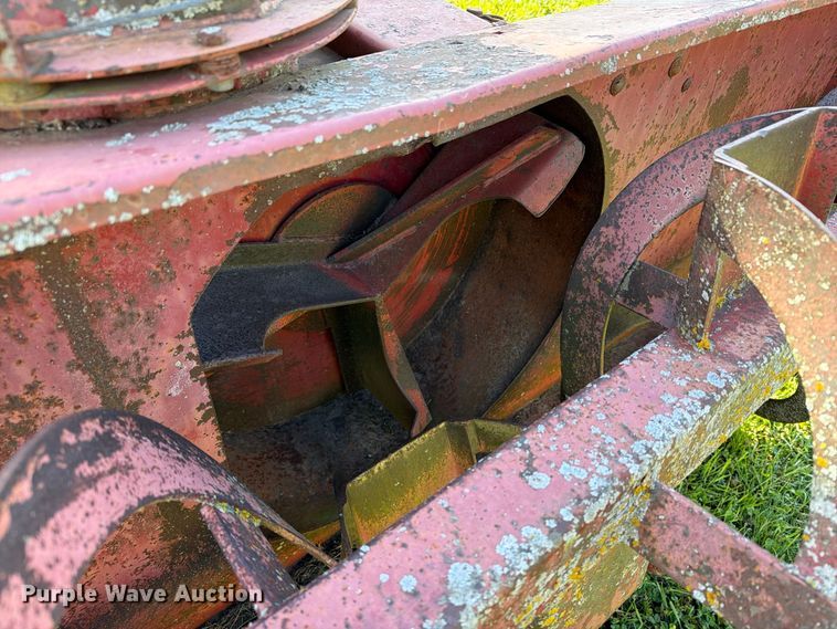 image for item EX1044 International 966 tractor
