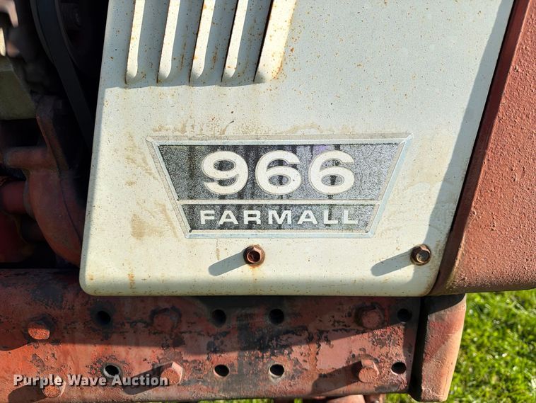 image for item EX1044 International 966 tractor