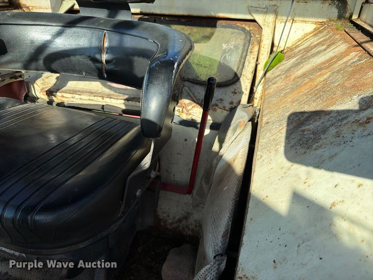 image for item EX1044 International 966 tractor