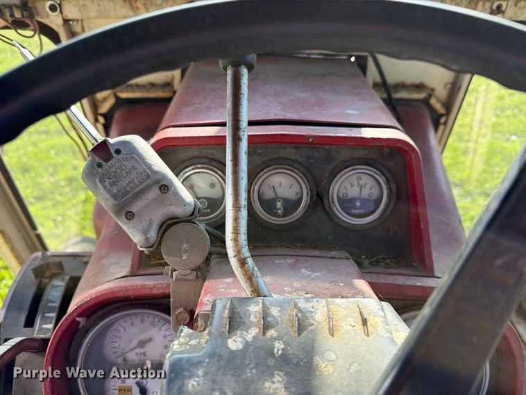image for item EX1044 International 966 tractor