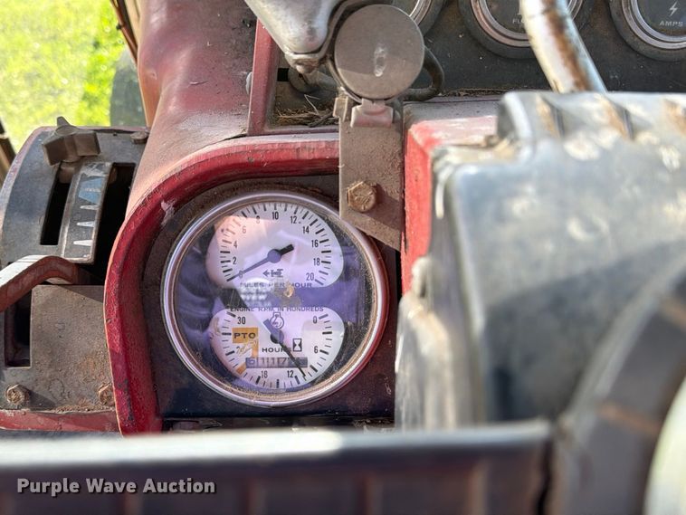 image for item EX1044 International 966 tractor