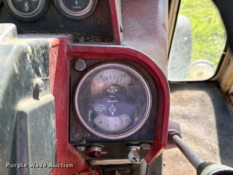 image for item EX1044 International 966 tractor