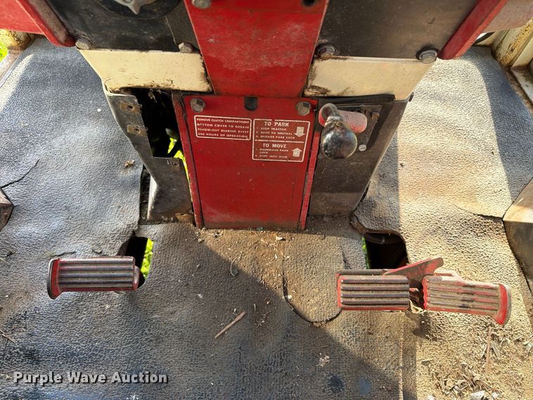 image for item EX1044 International 966 tractor