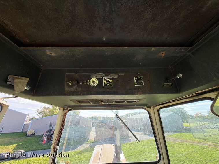 image for item EX1044 International 966 tractor