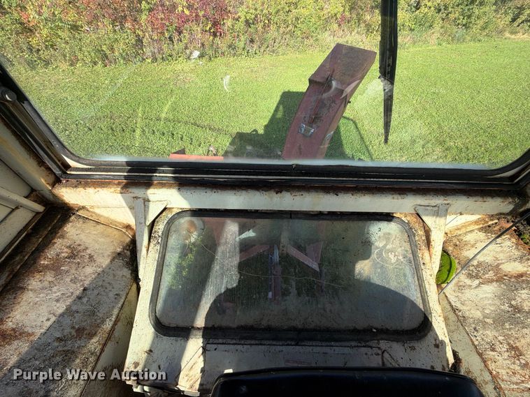 image for item EX1044 International 966 tractor