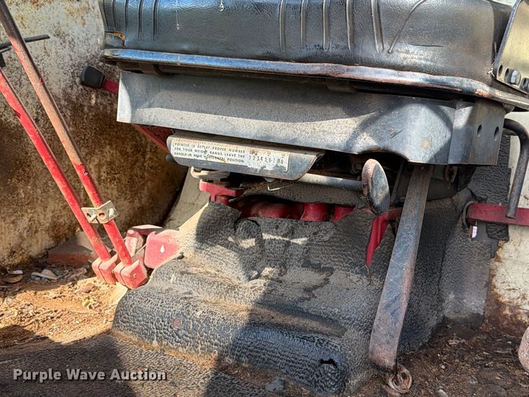 image for item EX1044 International 966 tractor