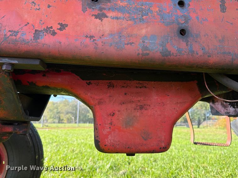 image for item EX1044 International 966 tractor