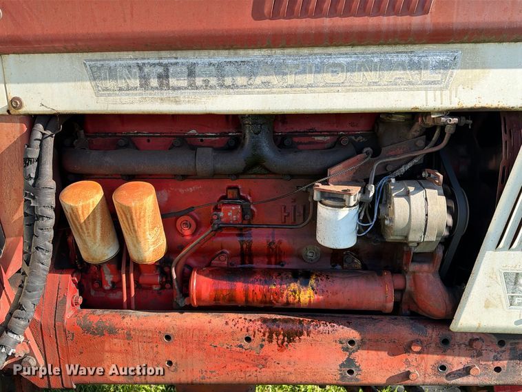 image for item EX1044 International 966 tractor
