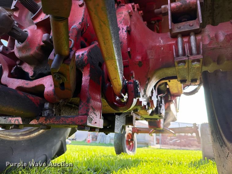 image for item EX1044 International 966 tractor