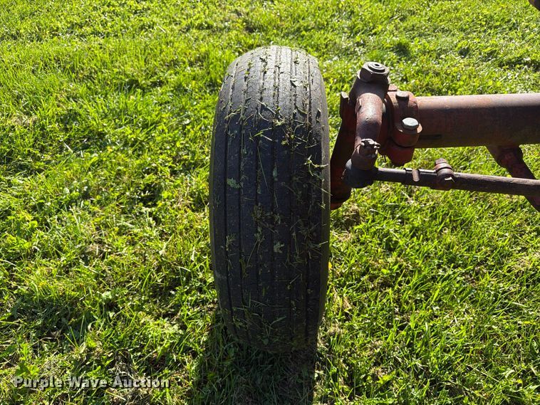 image for item EX1044 International 966 tractor