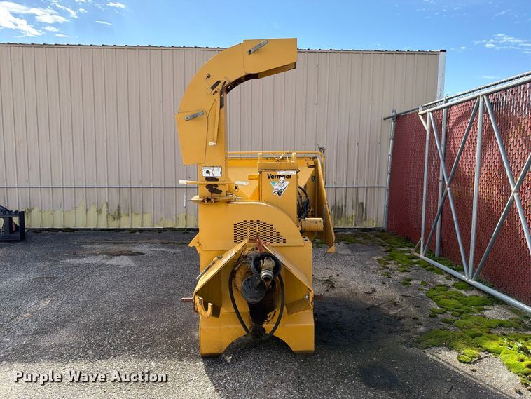 image for item EX1045 Vermeer BC906 wood chipper