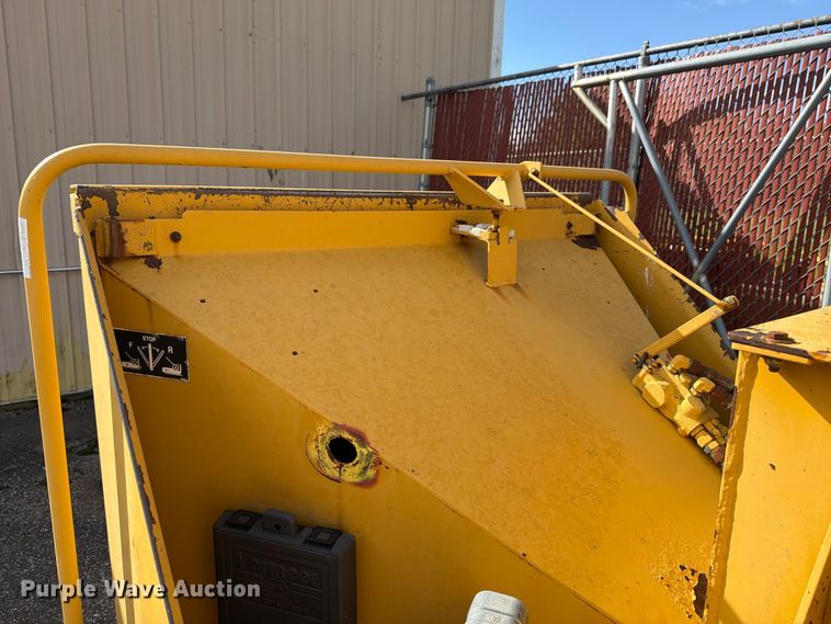 image for item EX1045 Vermeer BC906 wood chipper