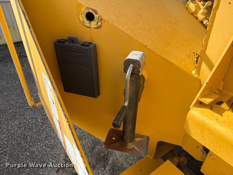 image for item EX1045 Vermeer BC906 wood chipper